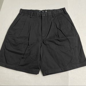 Black Nike shorts golf pants bottoms men 34 pleate